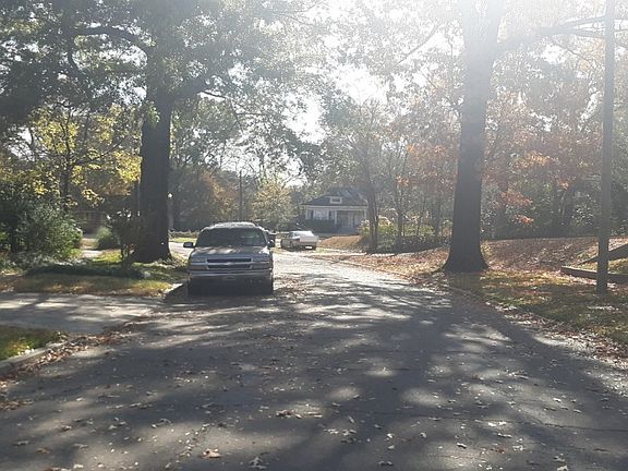 5th image of 2514 Pinehurst Blvd