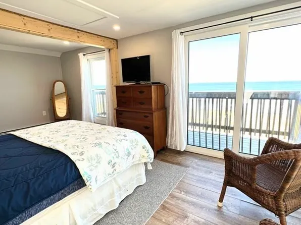 234 N End Blvd, Salisbury, MA 01952