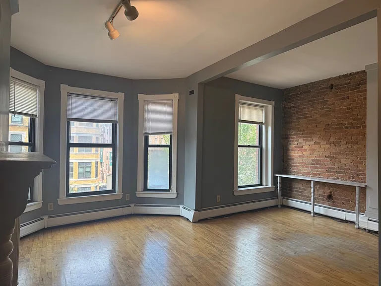 590 Columbus Ave #3 — Photo 2