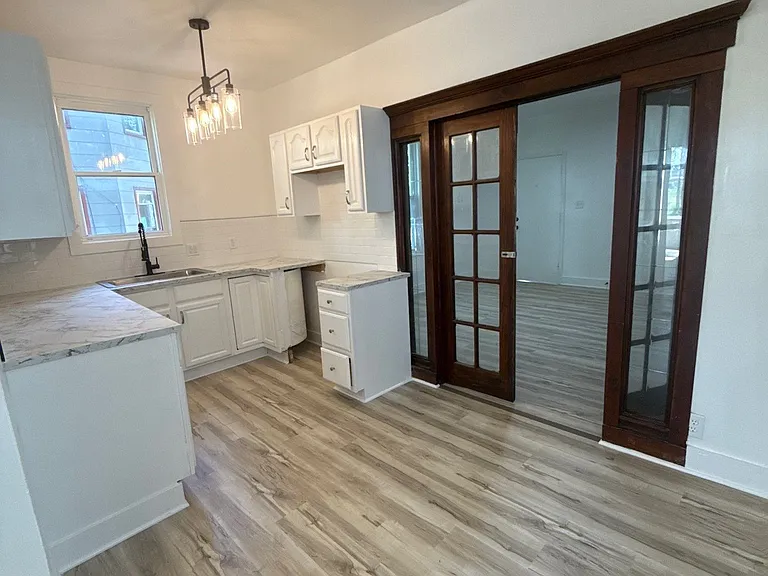 218 S B St #1 — Photo 5