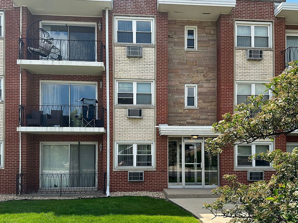 1st image of 10524 S Pulaski Rd APT 2SE