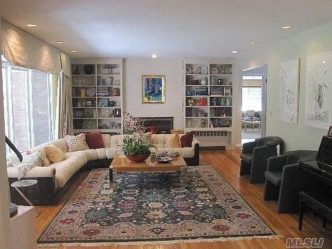 4th image of 29 Renwick Ave
