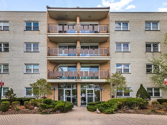 2nd image of 8210 Elmwood St #303