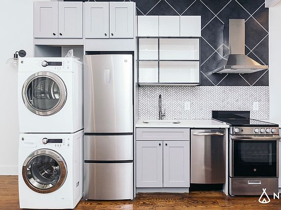 3rd image of 83 Graham Ave #3BB