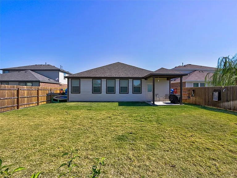 3524 Soft Shore Ln — Photo 17