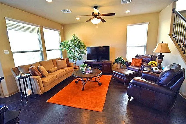 10504 Branden Ct — Photo 4