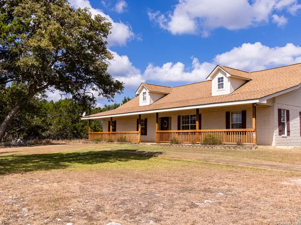 170 Longhorn, Kerrville, TX 78028