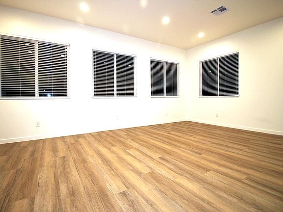 2nd image of 8710 Flower St