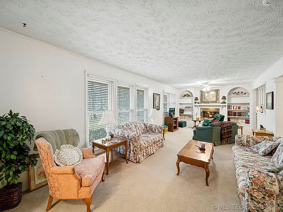5th image of 22077 S Wildwood Ln