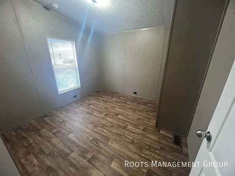 310 Hester Ave #225 — Photo 7