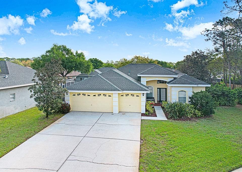 1st image of 465 KNIGHT DRIVE