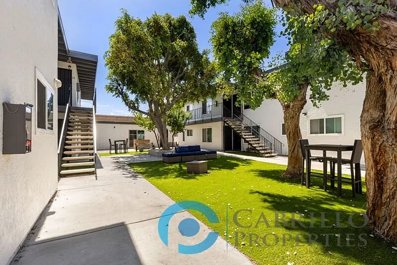1 bed, 1.0 bath, 500 sqft, $1,725 — Photo 2
