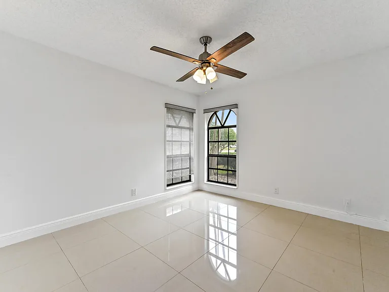 5421 Helene Cir — Photo 15