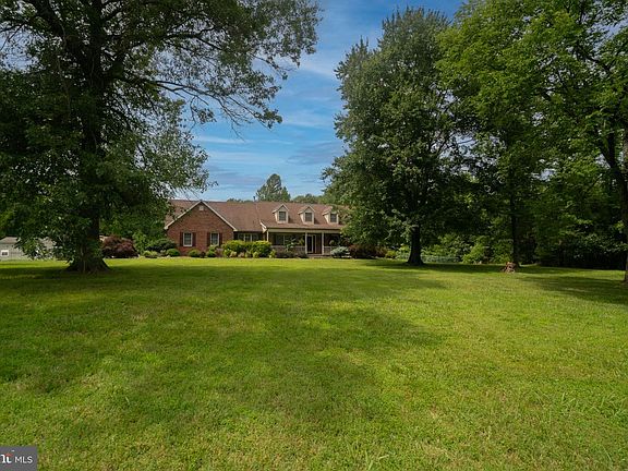 2nd image of 6904 Burch Hill Rd