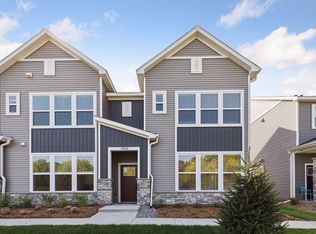 14468 Twin Lakes Cir, Burnsville, MN 55306
