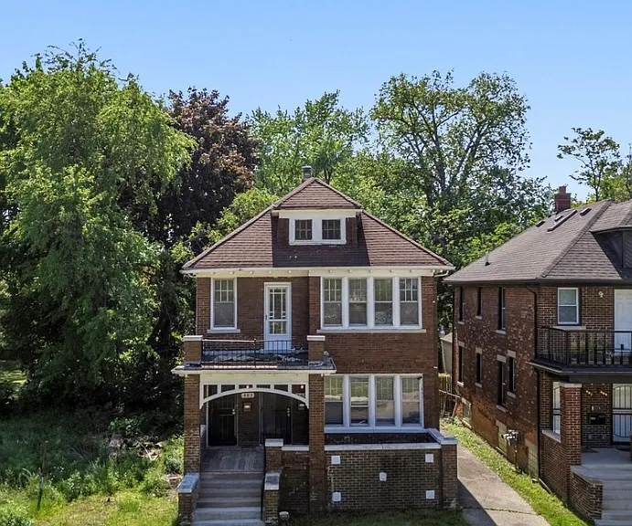 485 Philip Ave — Photo 1