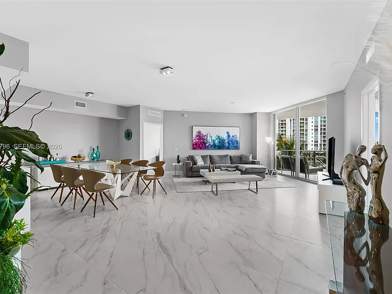 17111 Biscayne Blvd #307 — Photo 4