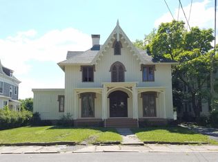 335 Allen St, Hudson, NY 12534
