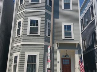 15 M St, South Boston, MA 02127