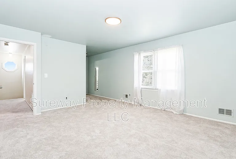2 Albert E Bonacci Dr — Photo 20
