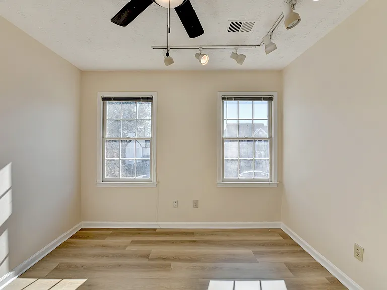 3945 Genoa Ct — Photo 39