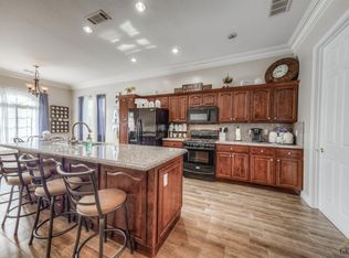 9014 Kellyann St, Bakersfield, CA 93313
