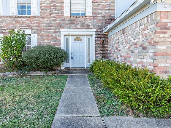 4th image of 2718 Holly Springs Dr