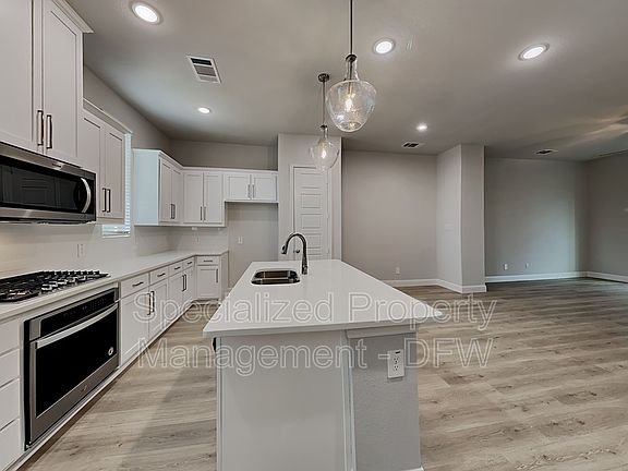 4th image of 2280 Palomino St