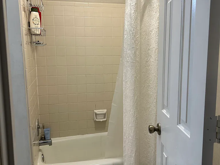 106 Brentwood Point — Photo 8