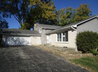 4608 W Ramble Rd, McHenry, IL 60050