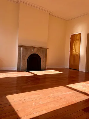 Rented by Compass | media 12