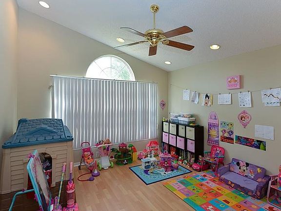 5th image of 116 Rockhill Dr