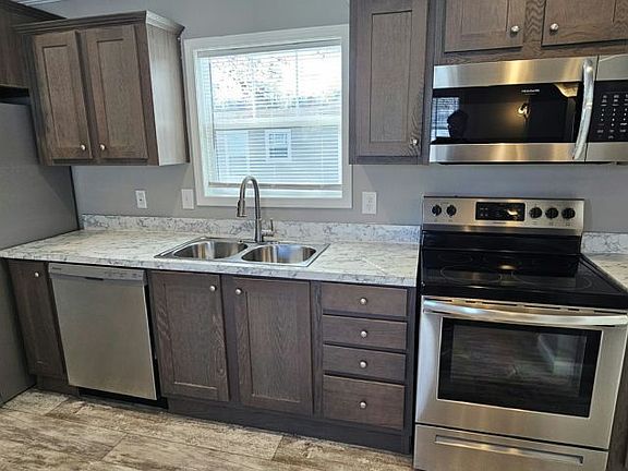 2nd image of 6776 Townsend Rd #16