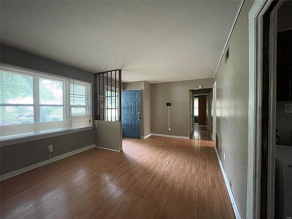2nd image of 235 Du Bourg Ln