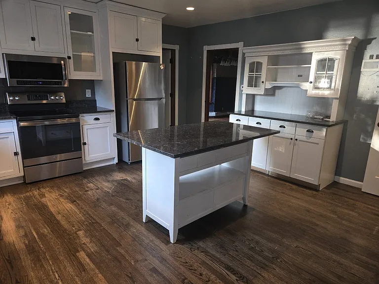 1125 S Long Lake Blvd — Photo 16