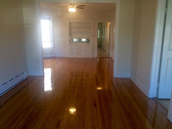 4th image of 1455 W Foster Ave #2