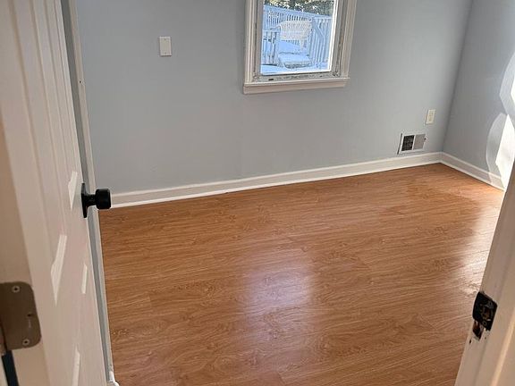 5th image of 1629 Farragut Ave