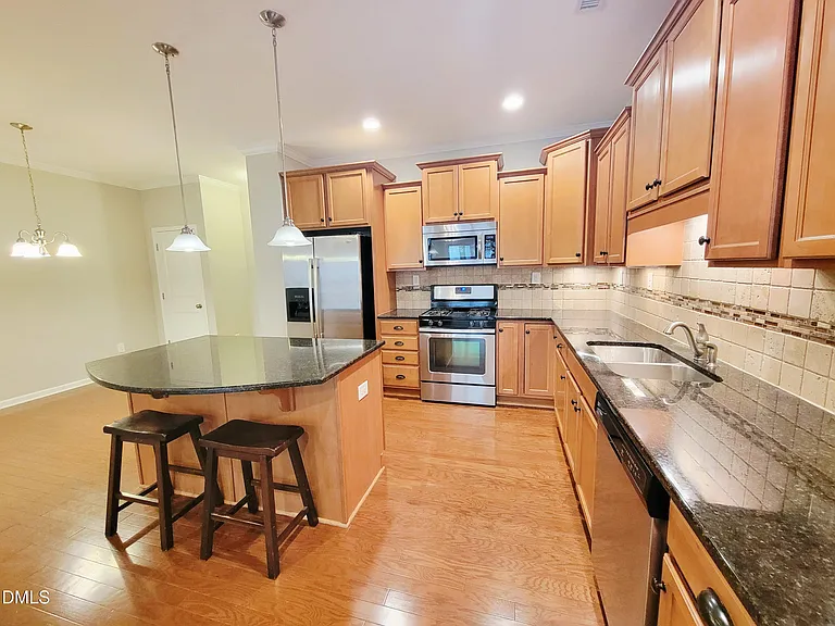 2425 Swans Rest Way — Photo 10
