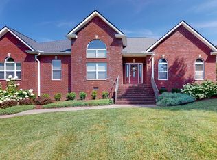 1028 Ridglea Dr, Burns, TN 37029