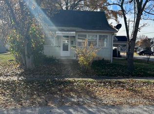 612 Taffee St, Pinckneyville, IL 62274