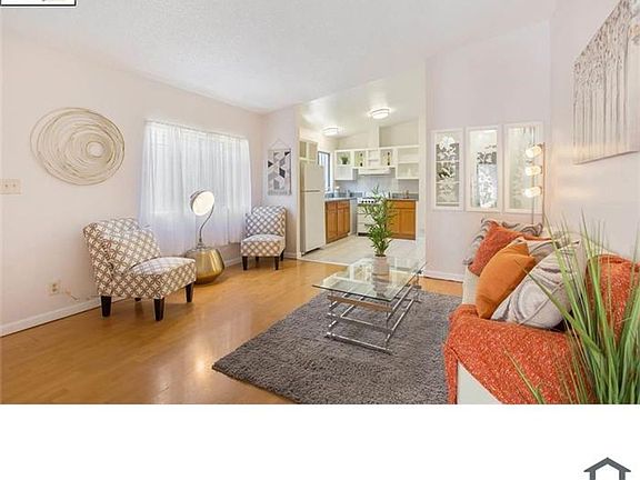 4th image of 716 Sycamore St #2B-1BA-665SQFT