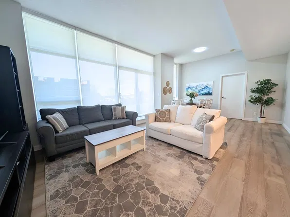 5077 Cambie St #501, Vancouver, BC V5Z 3B2