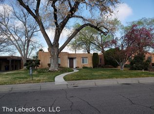 607 Vassar Dr NE, Albuquerque, NM 87106