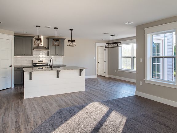 Kitchen Dining Area