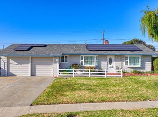 207 Encinada Dr, Salinas, CA 93901