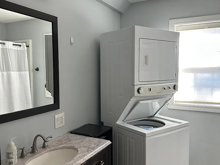 417 Greenlodge St #2 — Photo 24