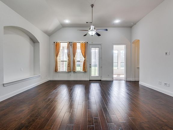 5th image of 3312 Balcones Dr