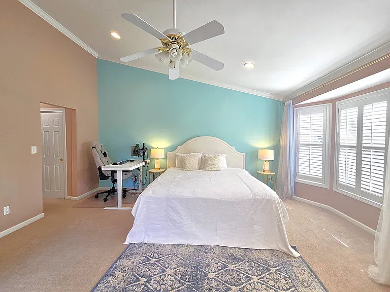 324 Winthrop Dr — Photo 8