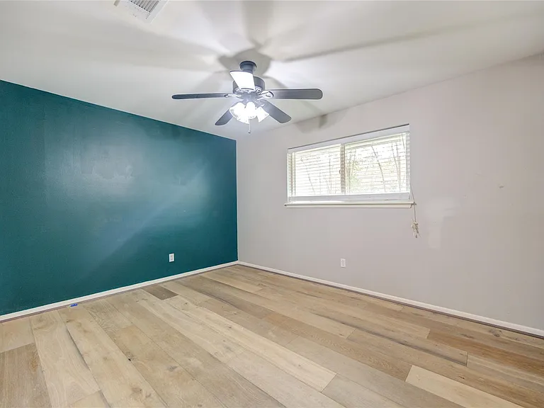 5019 Oak Forest Dr — Photo 21