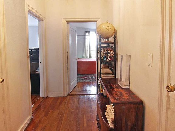 5th image of 11525 84th Ave APT 4M